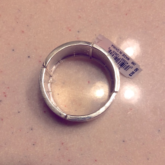 🍾 HOST PICK 🍾 🛼 “D” Multi-Colored Fashion Bracelet 🛼 - Picture 5 of 7